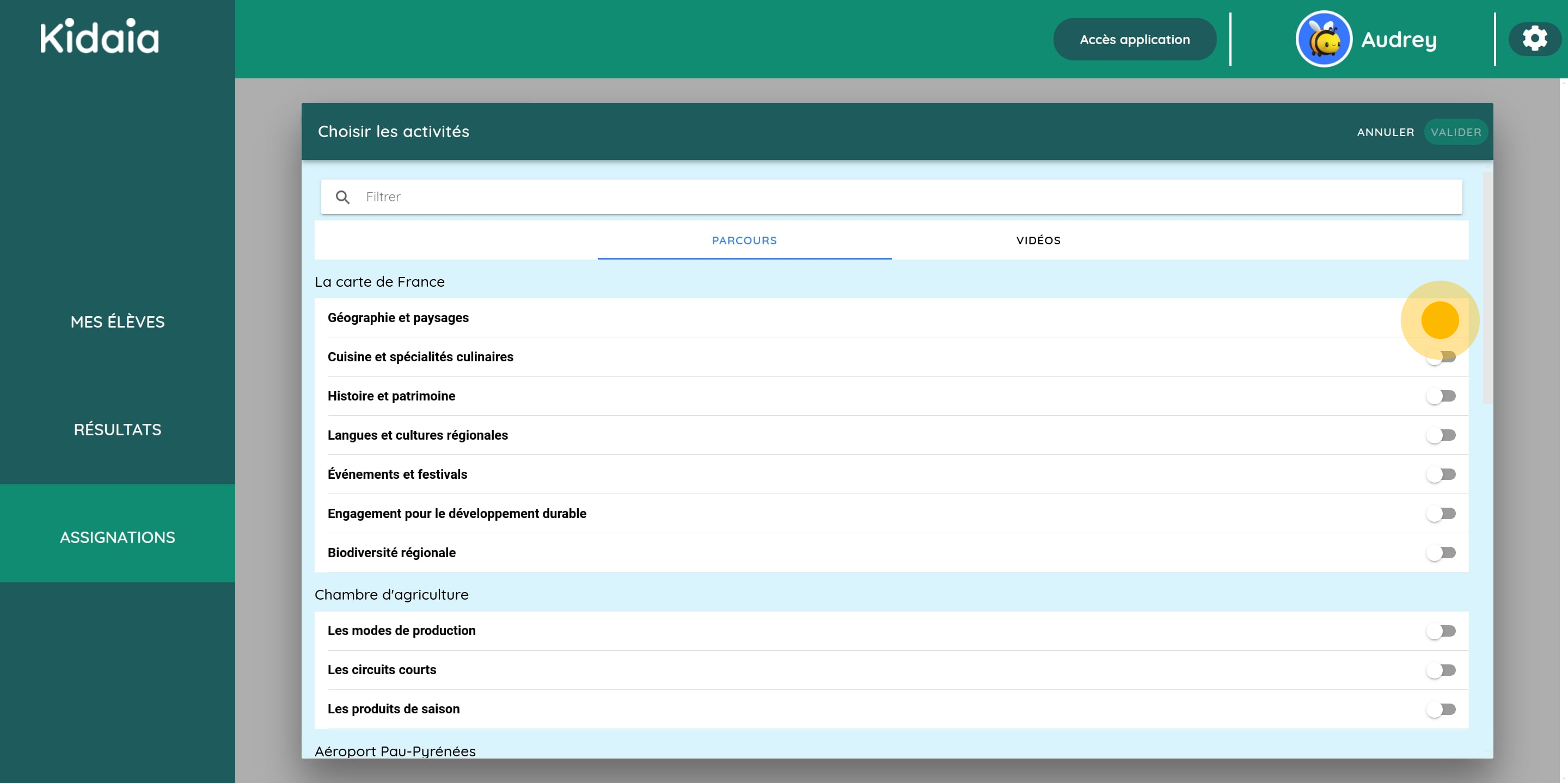 La première application d’éducation au développement durable. À la découverte de l’histoire, du patrimoine, de la biodiversité et des actions écologiques de son territoire. 3 Following that, click on "Géographie et paysages".