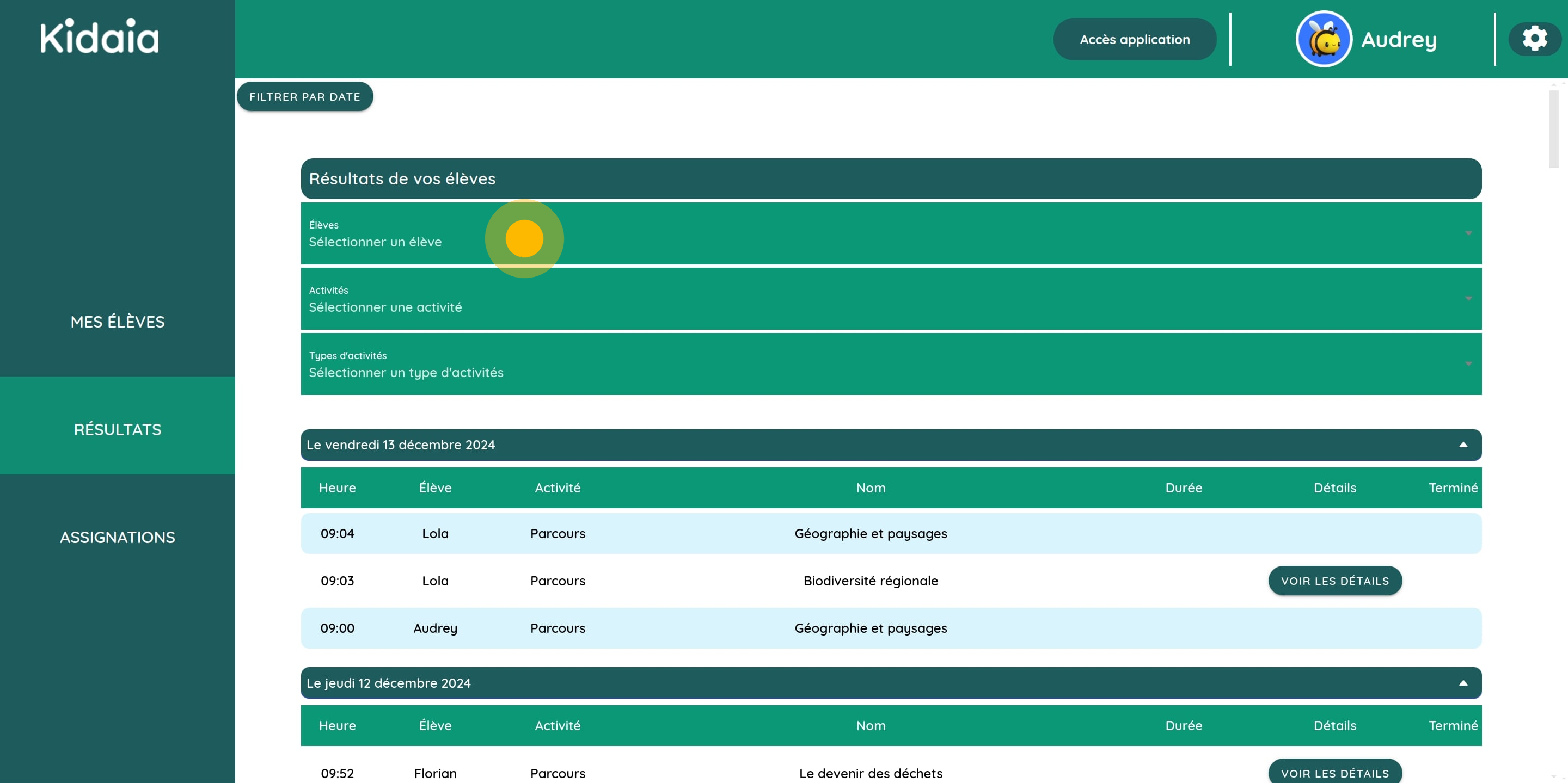 La première application d’éducation au développement durable. À la découverte de l’histoire, du patrimoine, de la biodiversité et des actions écologiques de son territoire. 6 Then, click on "Élève(s)".